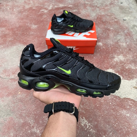 NIKE AIR MAX PLUS TN - PTO VERDE