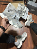 NEW BALANCE 9060 - CINZA BRANCO