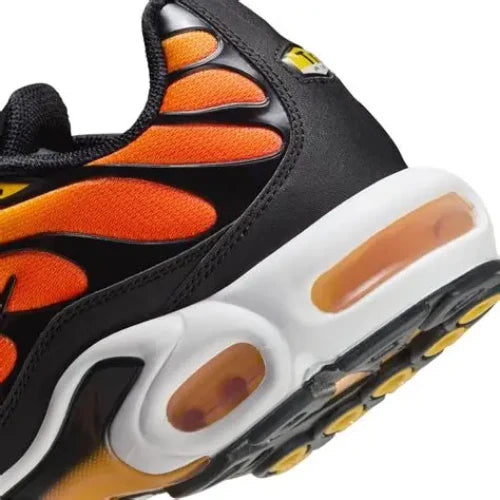 NIKE AIR MAX PLUS TN - LARANJA FOGO