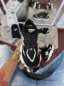 NEW BALANCE 9060 Prem. - PRETO BRANCO