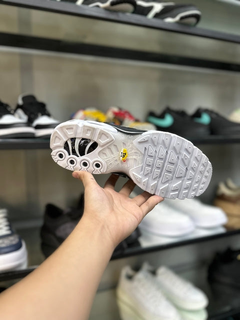 NIKE AIR MAX PLUS TN - PTO SOLA BCO