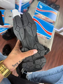 NEW BALANCE 9060 Prem. - ALL BLACK