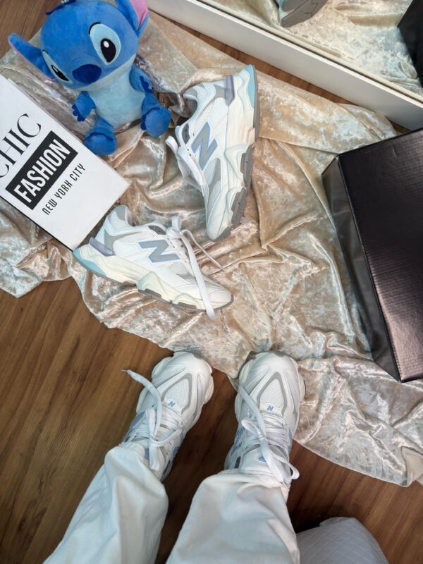 NEW BALANCE 9060 Prem. - BCO AZUL