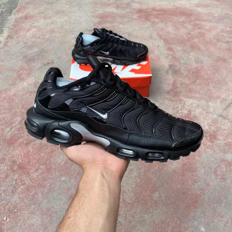NIKE AIR MAX PLUS TN - PTO PRATA