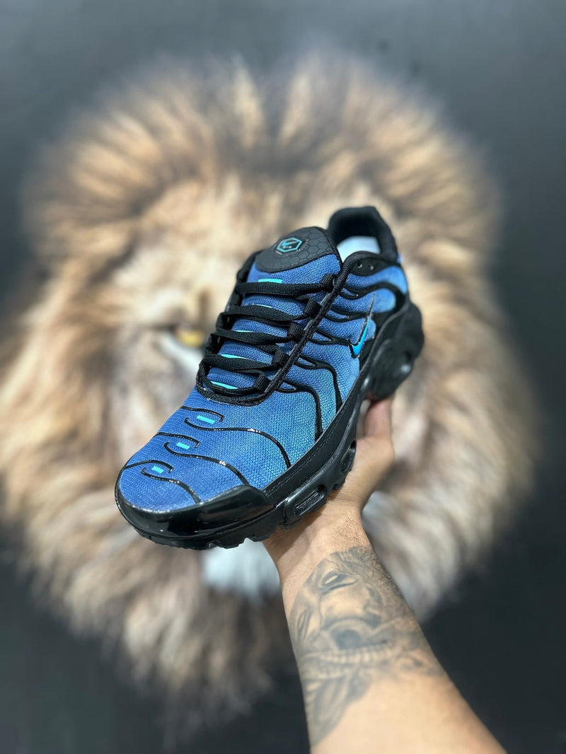 NIKE AIR MAX PLUS TN - AZUL PRETO