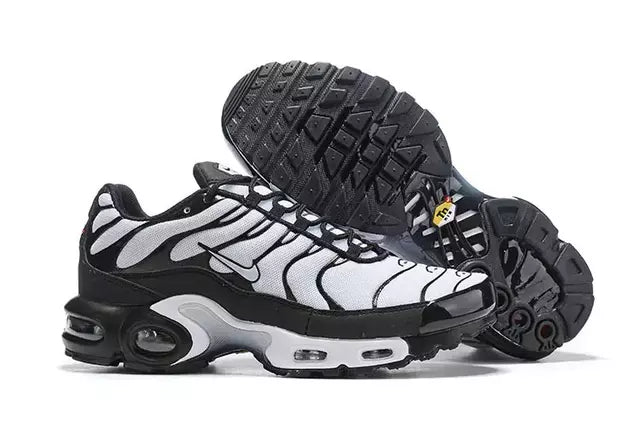 NIKE AIR MAX PLUS TN - "OREO"