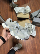 NEW BALANCE 9060 - CINZA BRANCO
