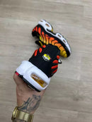 NIKE AIR MAX PLUS TN - LARANJA FOGO