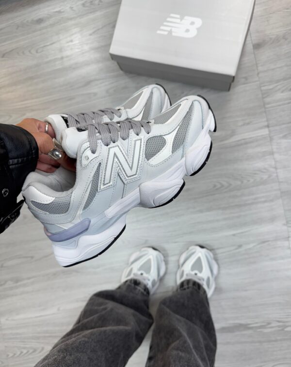 NEW BALANCE 9060 Prem. - CINZA CLARO