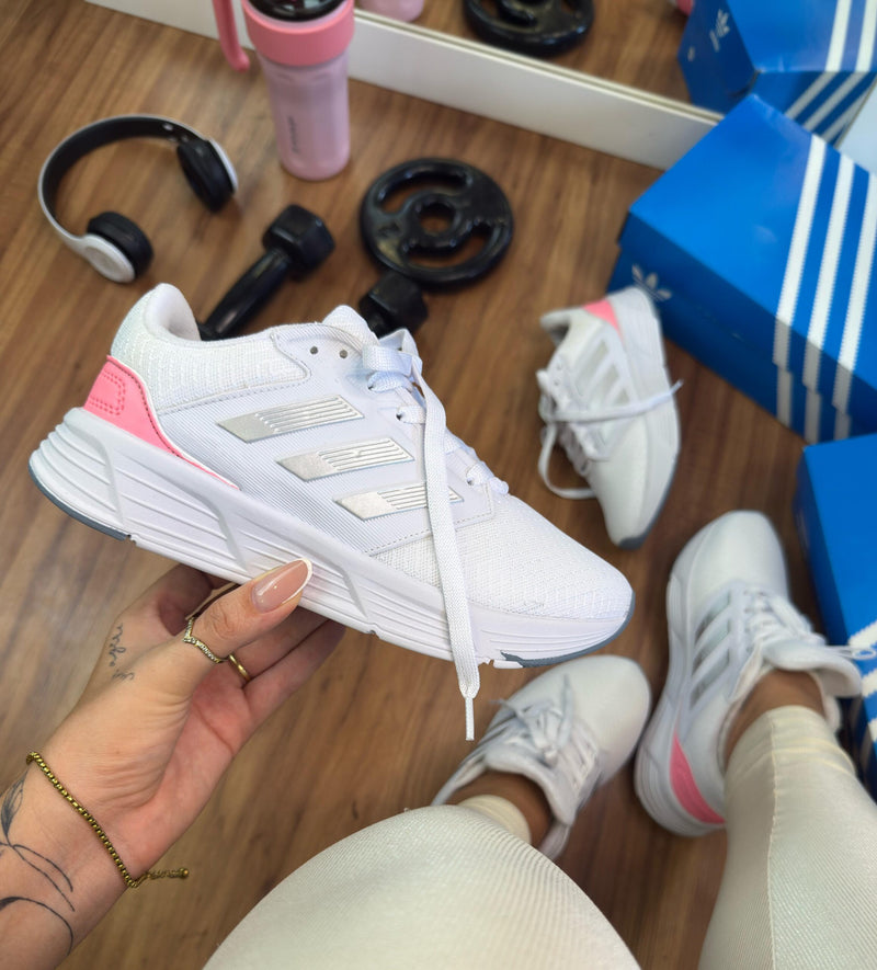 Adidas Galaxy 6 Branco Prata Rosa – Tênis com Amortecimento