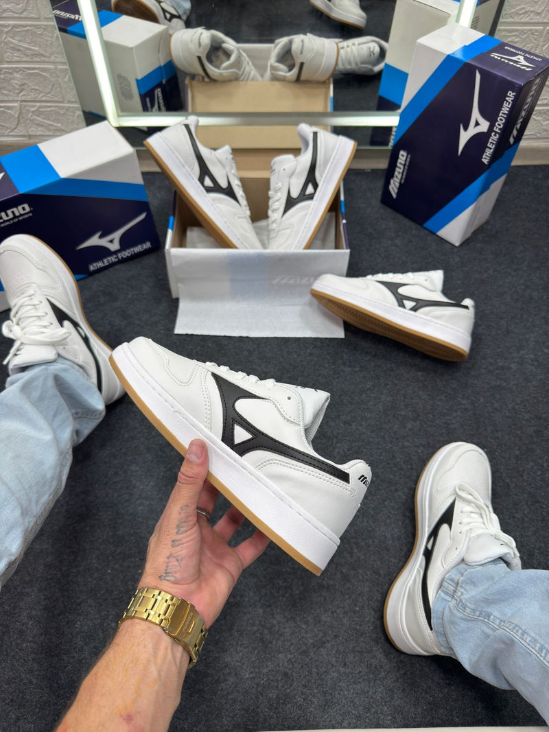 Mizuno Street Wind Branco e Preto Atacado