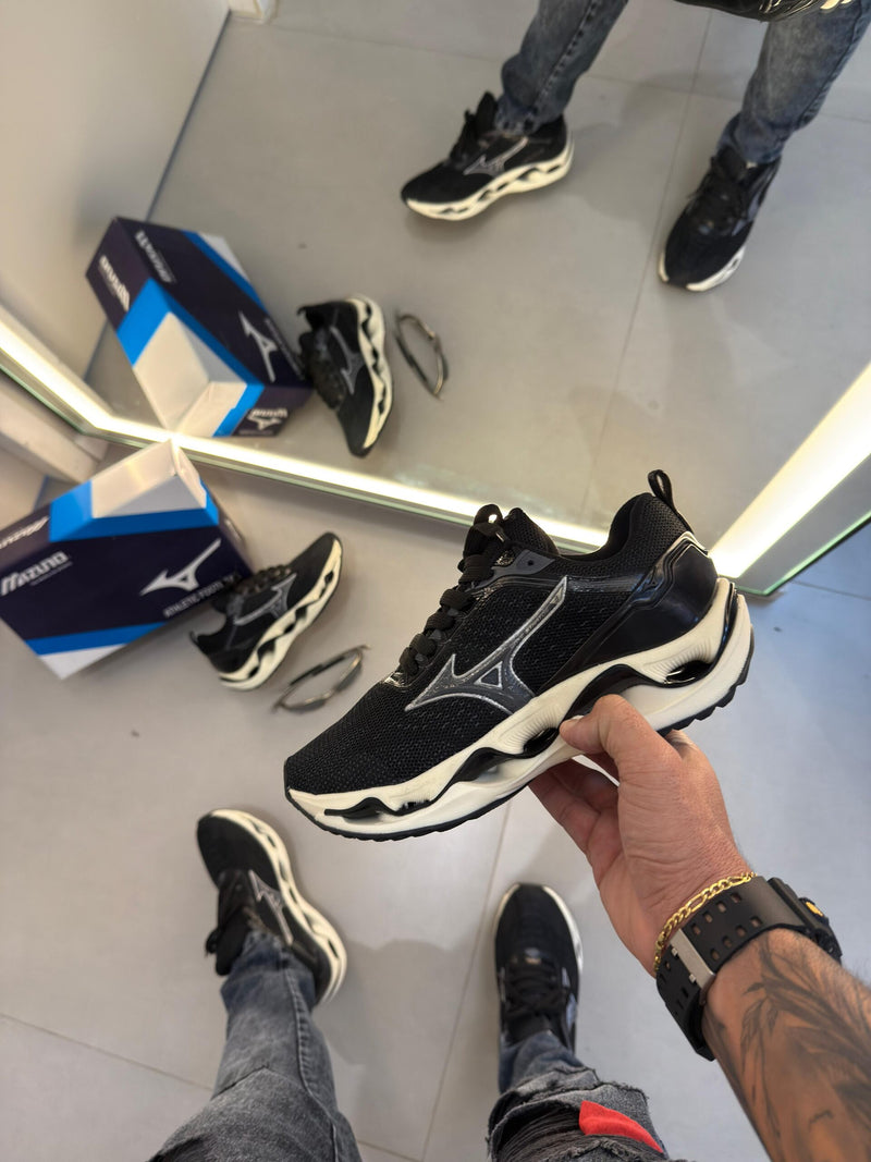 Mizuno Wave Stratos 3 Preto