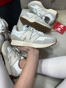 New Balance 327 Branco E Bege Feminino Atacado