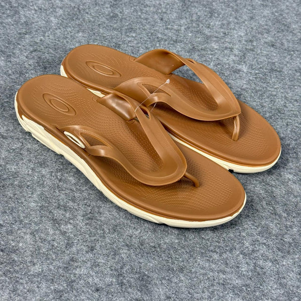 Chinelo Oakley - Marron