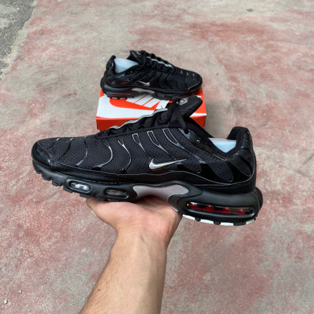 NIKE AIR MAX PLUS TN - PTO PRATA