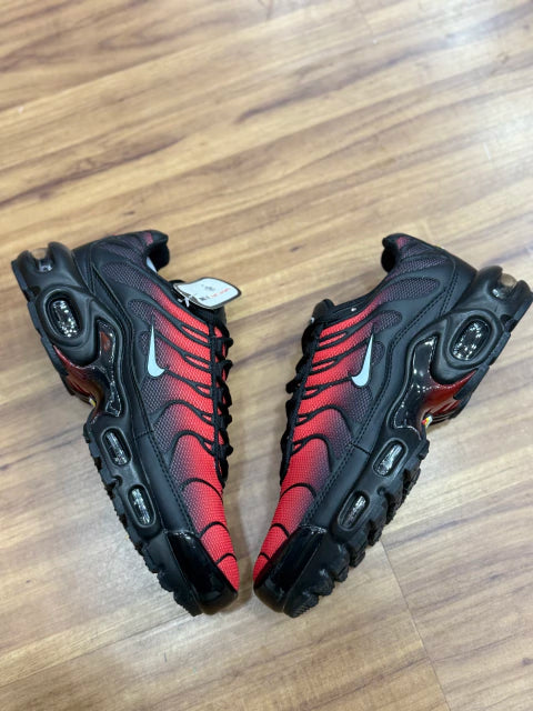 NIKE AIR MAX PLUS TN - DEADPOOL