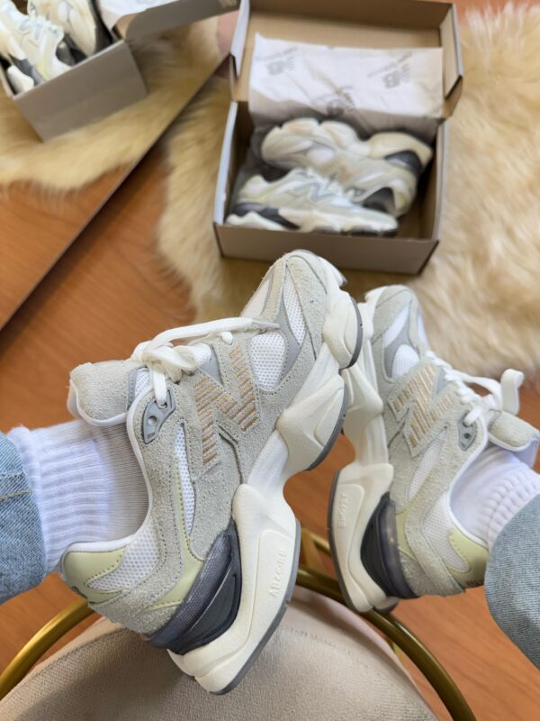 NEW BALANCE 9060 Prem. - OFF CINZA