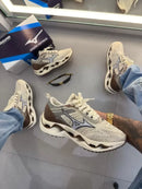 MIZUNO WAVE STRATOS 3 - BEGE