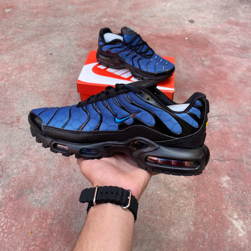 NIKE AIR MAX PLUS TN - PRETO AZUL