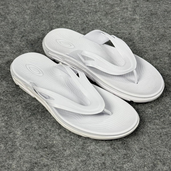 Chinelo Oakley - Branca