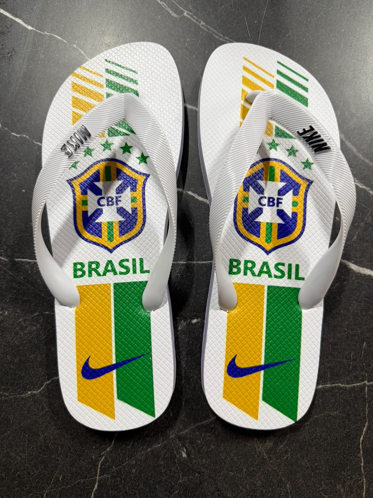 Chinelo de Dedo - Branco NKE-19