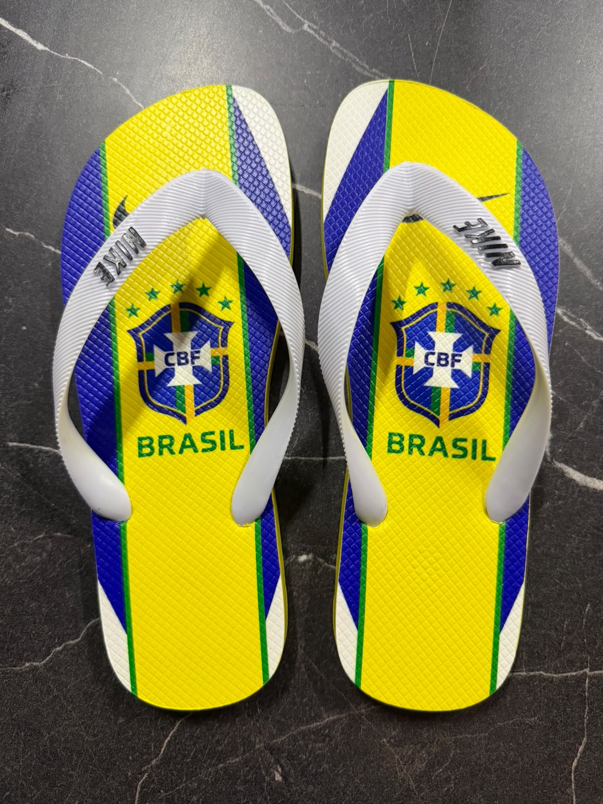 Chinelo de Dedo - Amarelo NKE-02